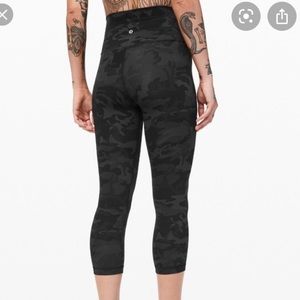 Lululemon align crop 21 inch. Black camo.